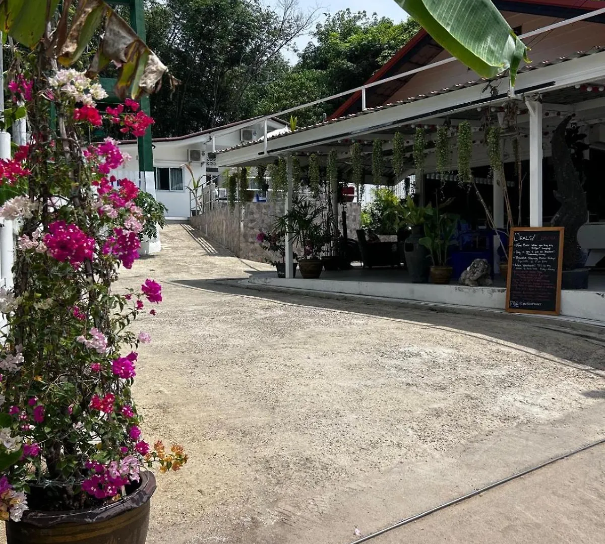 Hotel The Elephant Inn Phuket Thailand